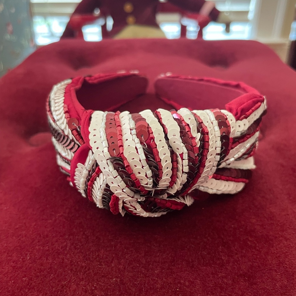 ☀️SALE☀️NWOT Burgundy & White Sequined Knot Headband.